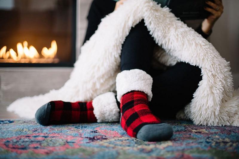 Getting Cozy This Winter. Discover 15 Tips For Choosing The Best Insulated Socks
