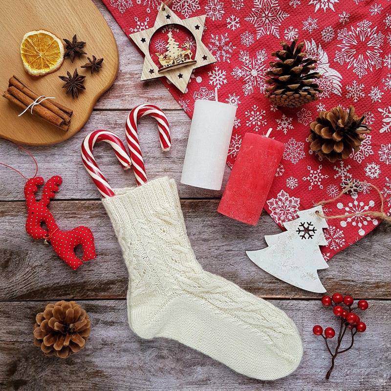 Getting Cozy This Winter. Discover 15 Tips For Choosing The Best Insulated Socks