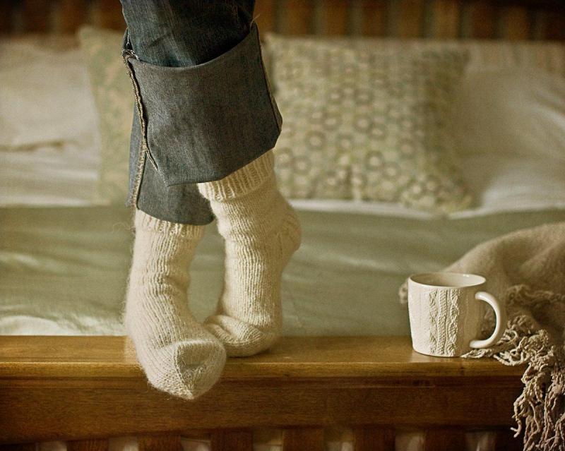 Getting Cozy This Winter. Discover 15 Tips For Choosing The Best Insulated Socks