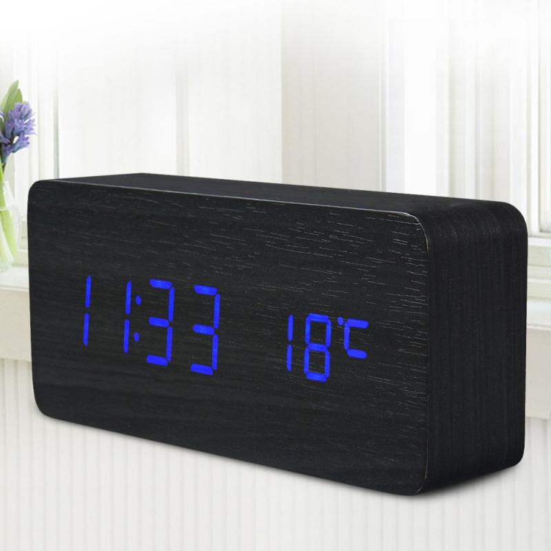Giant Digital Clocks: How Building-Sized Displays Keep Us On Time
