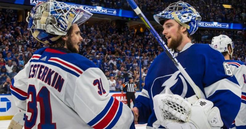 Goalie Gadgets That Up Your Game: Discover 15 Killer Tools to Take Your Goalie Skills to the Next Level