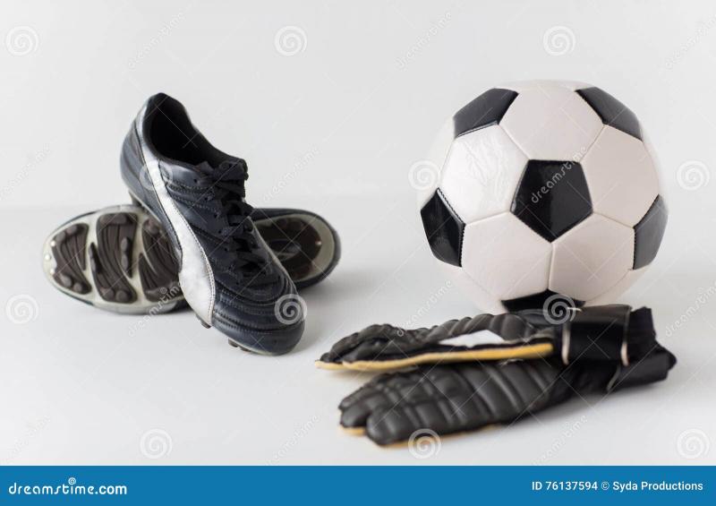 Goalie Shoes that Dominate: 14 Must-Have Features for Soccer Cleats to Boost Goalkeeper Game