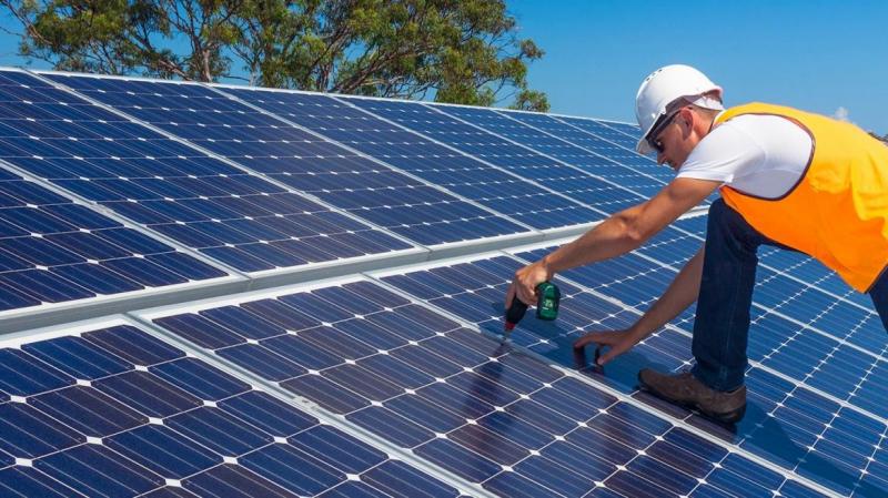 Going Solar in Wisconsin This Year: A 15-Step Checklist To Install Panels On Your Home