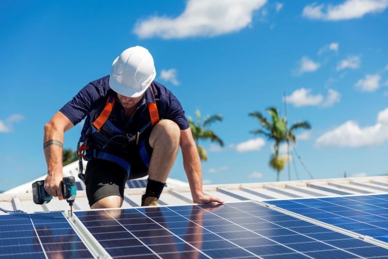Going Solar in Wisconsin This Year: A 15-Step Checklist To Install Panels On Your Home