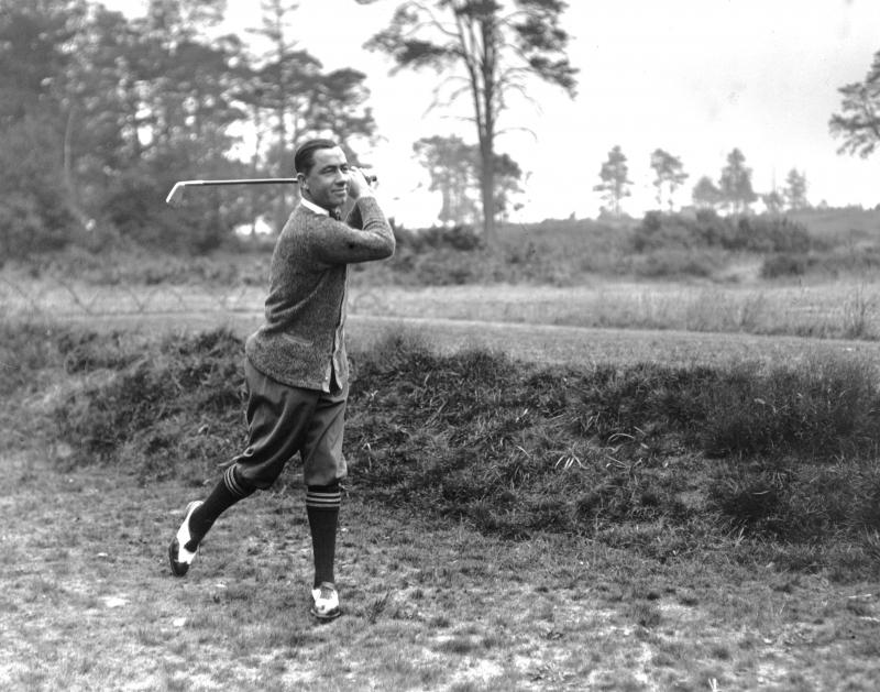 Golf Like The King of Swing: Uncovering 15 Key Details About Walter Hagen Golf Vest