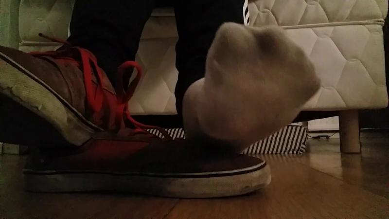 Got Smelly Sneakers. Clean Them Like a Pro with Sneaker Lab