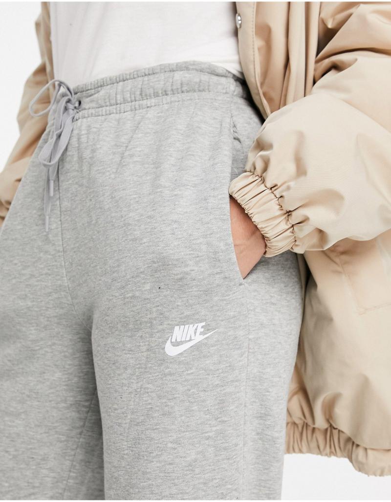 Grey Nike Sweatpants Mania: Are They Still In Trend For Youth