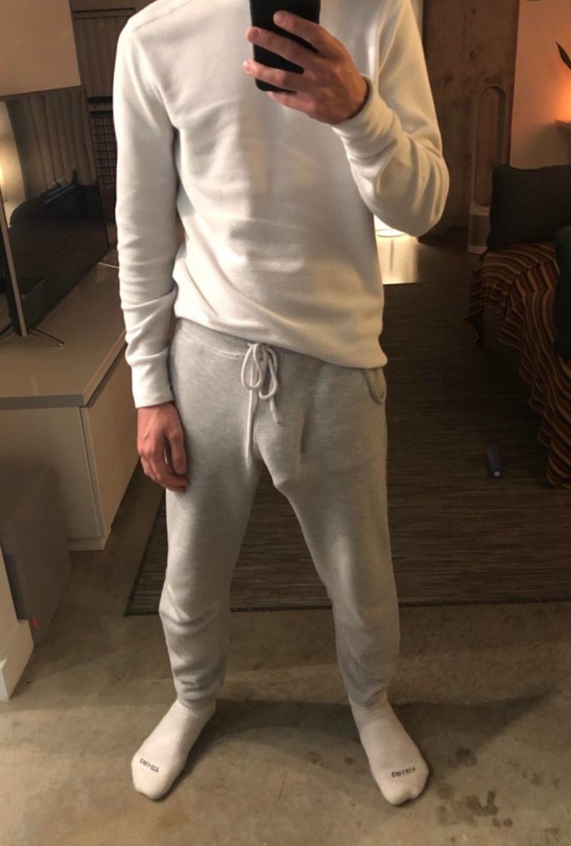 Grey Sweatpants Popularity Surge: Why Are They So Appealing To Women in 2023