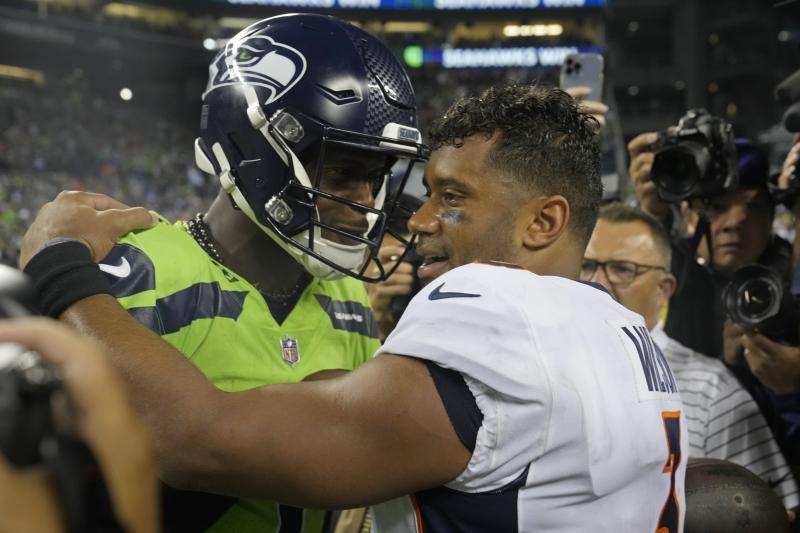 Hang with NFL Fans In-Season: 15 Things You Never Knew About Broncos Cornhole