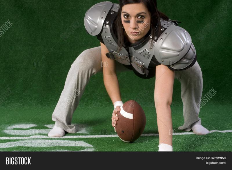 High School Football: Are These the Best Shoulder Pads for Your Athlete