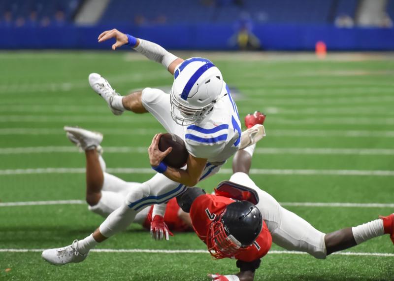 High School Football: Are These the Best Shoulder Pads for Your Athlete