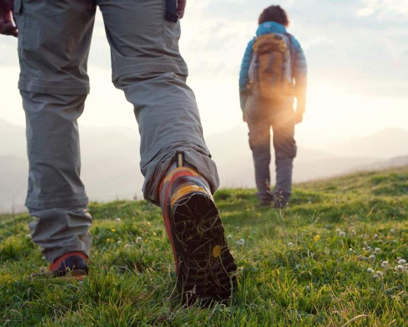 Hiking Wind Pants for Women: A Must for Outdoor Adventurers