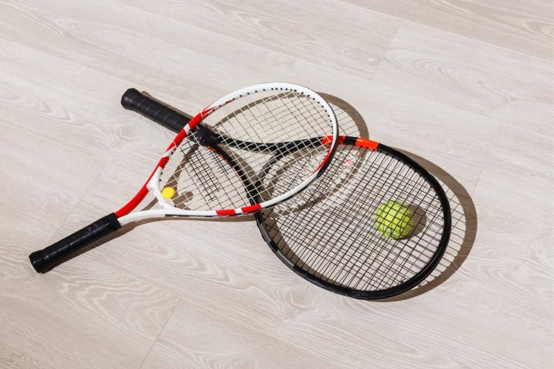 Hit Your Target This Year: Master the Head Challenge MP Tennis Racket