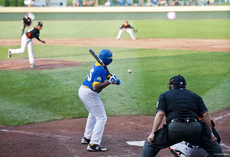 Hitting Bombs With Ease: How Choke Up Knobs Transform Your Baseball Bat
