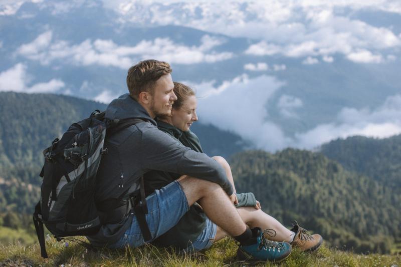 How 2 Pack for an Incredible Weekend Hike: The Freewheel Pro Packs All You Need