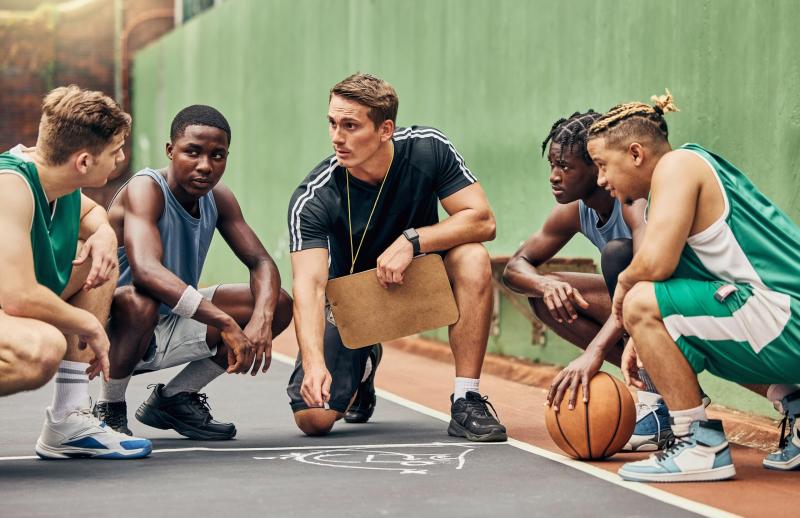 How Can The Right Sports Psychology Team Building Exercises Transform Your Youth Athletics Squad This Season