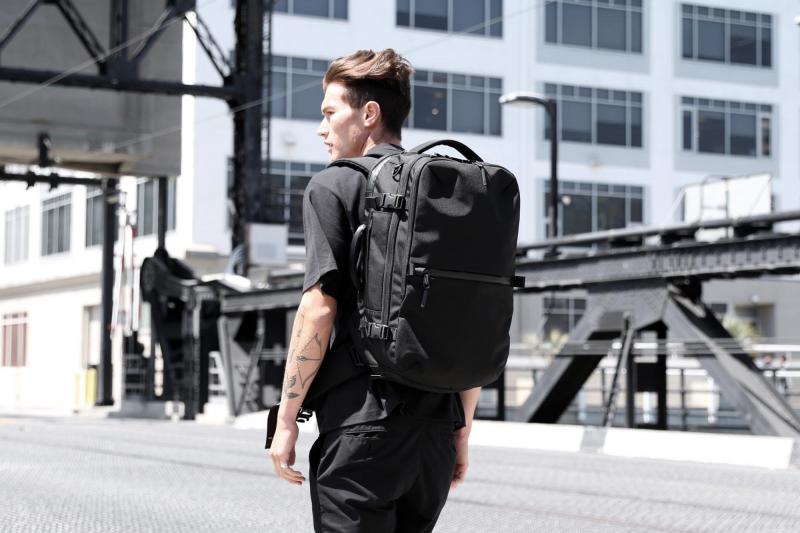 How to Choose the Best Black Backpack for Work: 7 Essential Features to Look For