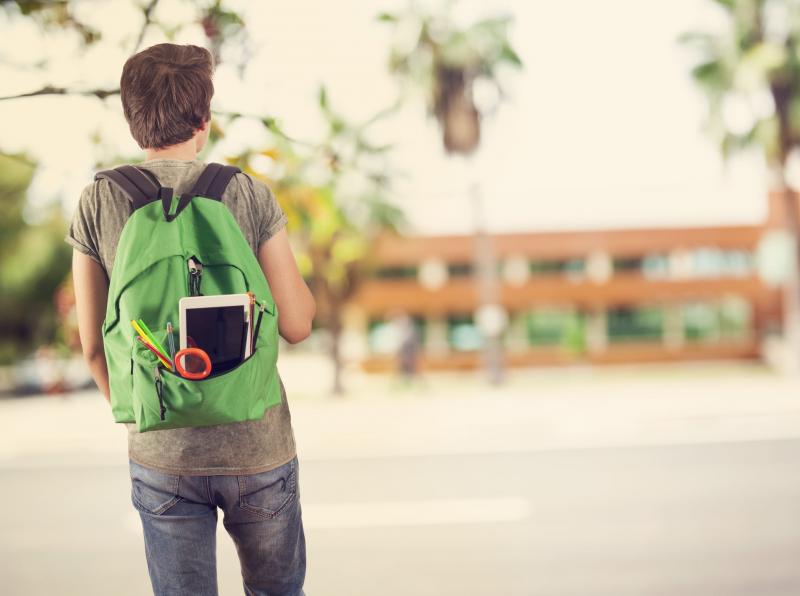 How to Choose the Best Black Backpack for Work: 7 Essential Features to Look For