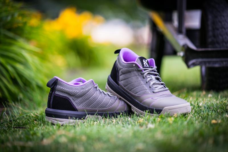 How To Choose The Best Work Shoes For Yardwork in 2023