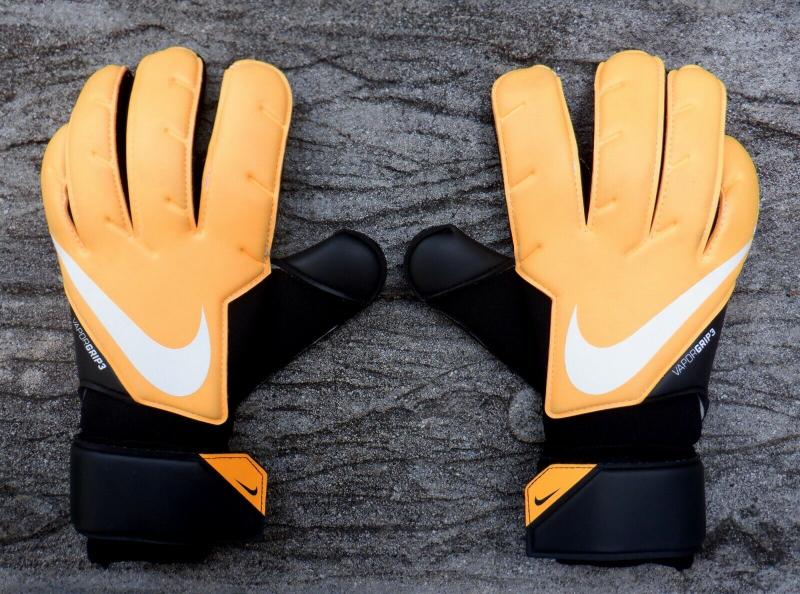 How to choose the perfect goalkeeper gloves in 2023: Discover if Nike’s vapor grip 3 is right for you