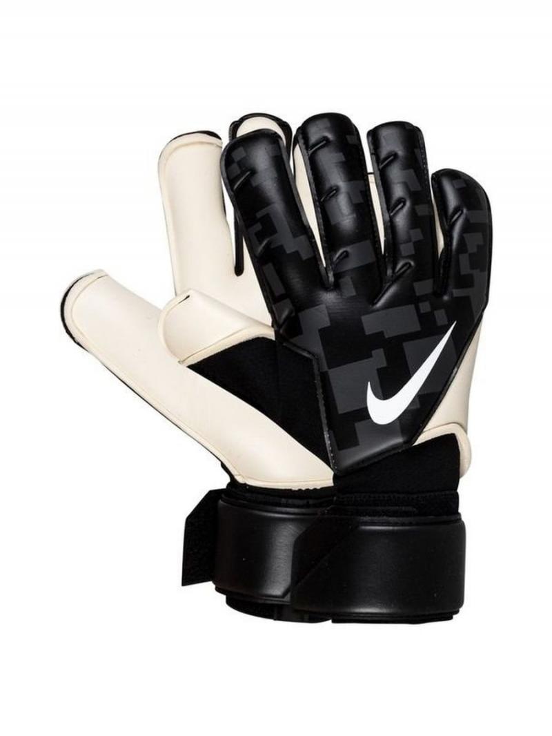 How to choose the perfect goalkeeper gloves in 2023: Discover if Nike’s vapor grip 3 is right for you