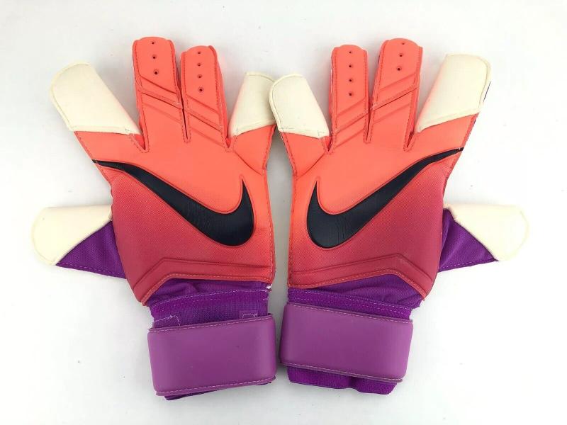 How to choose the perfect goalkeeper gloves in 2023: Discover if Nike’s vapor grip 3 is right for you