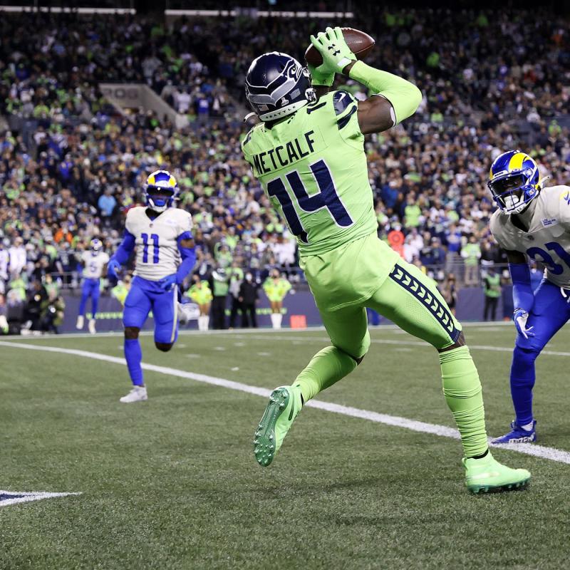 How to Find an Affordable DK Metcalf Jersey: Score Big Savings on Your Favorite Seahawks Wide Receiver