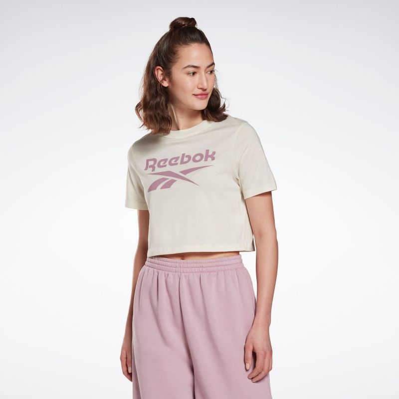 How to Find The Perfect Reebok TShirt for Women in 2023