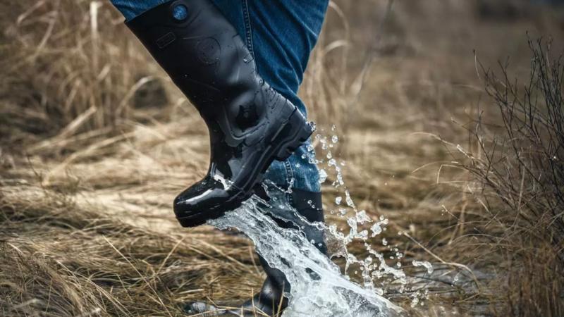 How To Make Your Rubber Boots Last With The Best Conditioner