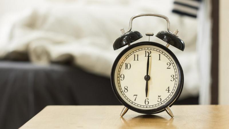 How To Still Wind-Up Your Vintage Alarm Clock In 2023