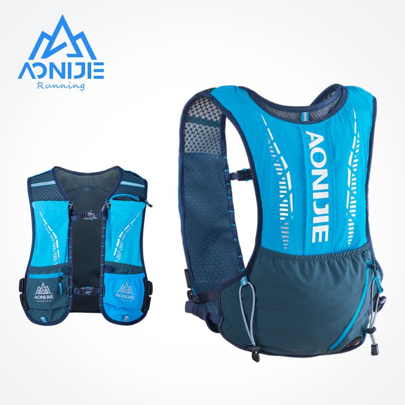 Hydration On-The-Go: The 15 Best Features of The Quest 2L Hydration Pack