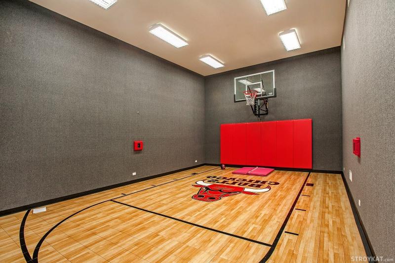 Indoor Basketball Essentials: The 15 Must-Have Items to Dominate Any Indoor Court This Season