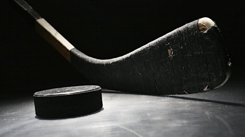 Is Black Hockey Stick Tape The Secret To Winning More Games This Season