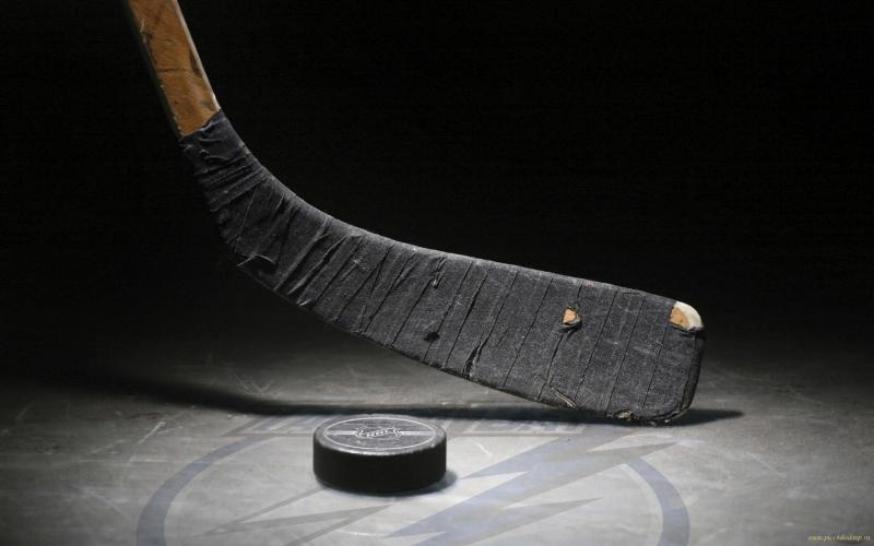 Is Black Hockey Stick Tape The Secret To Winning More Games This Season
