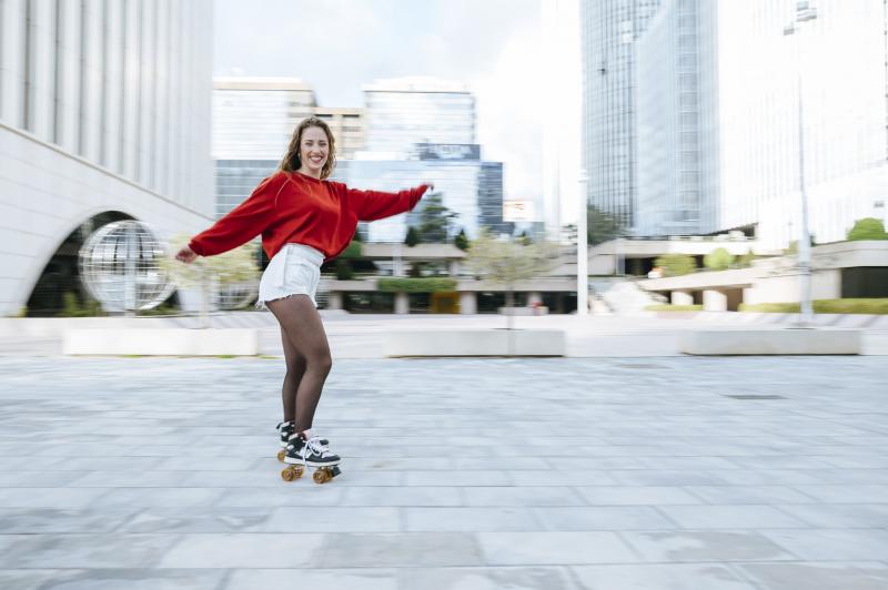 Is Skating Good Exercise for Chicago Men. Captivate Readers with these 15 Amazing Benefits