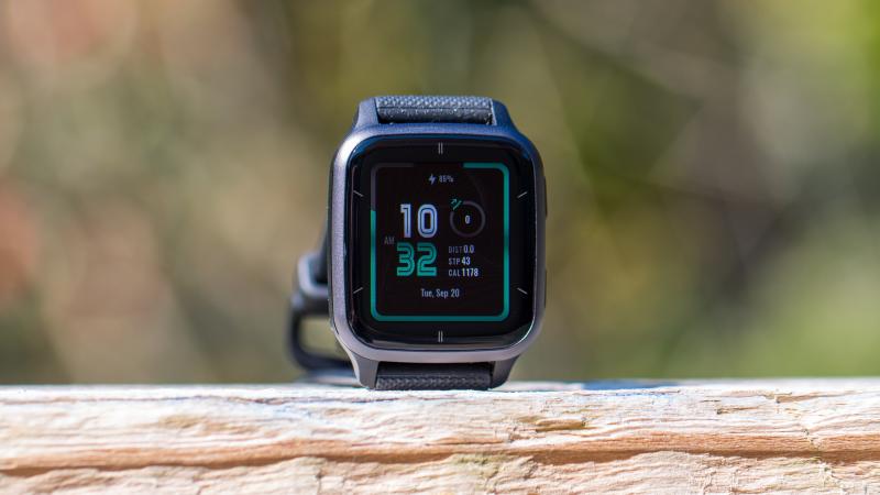 Is the Garmin S20 the Best Golf GPS Watch This Year. How the Approach S20 Outshines Other Models