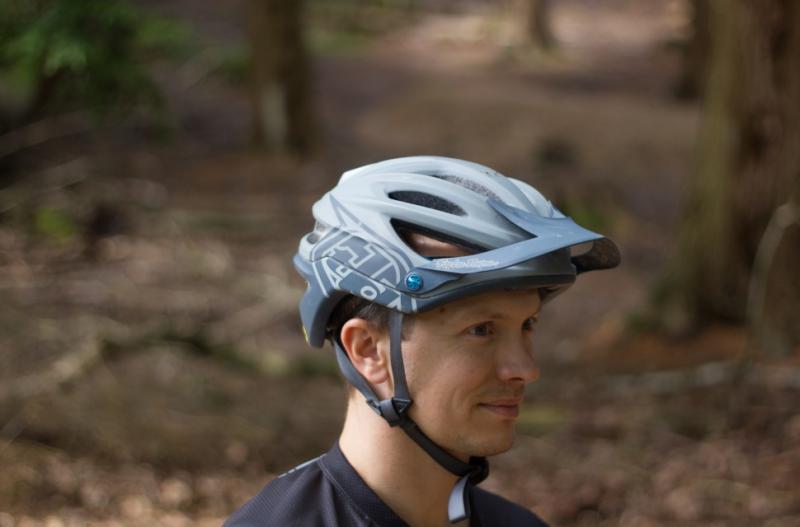 Is the Giro Ledge FS MIPS Helmet the Best for Mountain Biking This Year. 7 Reasons Why It