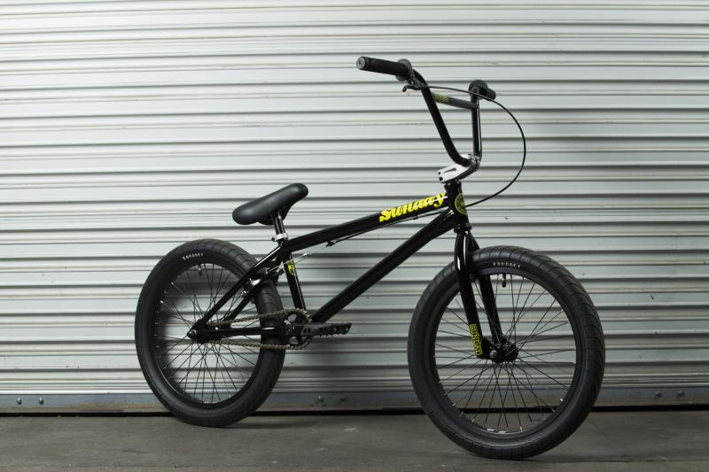 Is the GT Stomper Pro the Best BMX Bike for Beginners. Mastering the Youth Stomper Pro