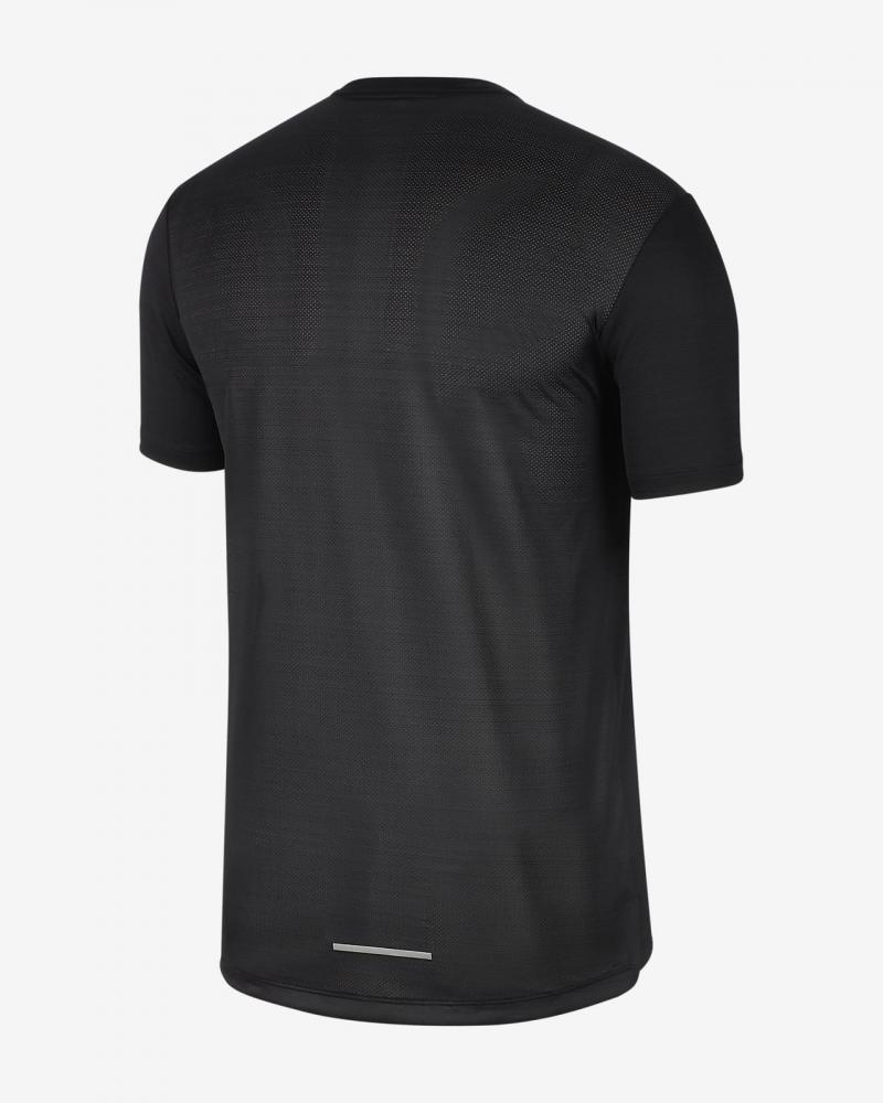 Is the Nike Miler Tee the Best Running Shirt: 15 Reasons Runners Love This Versatile Tee