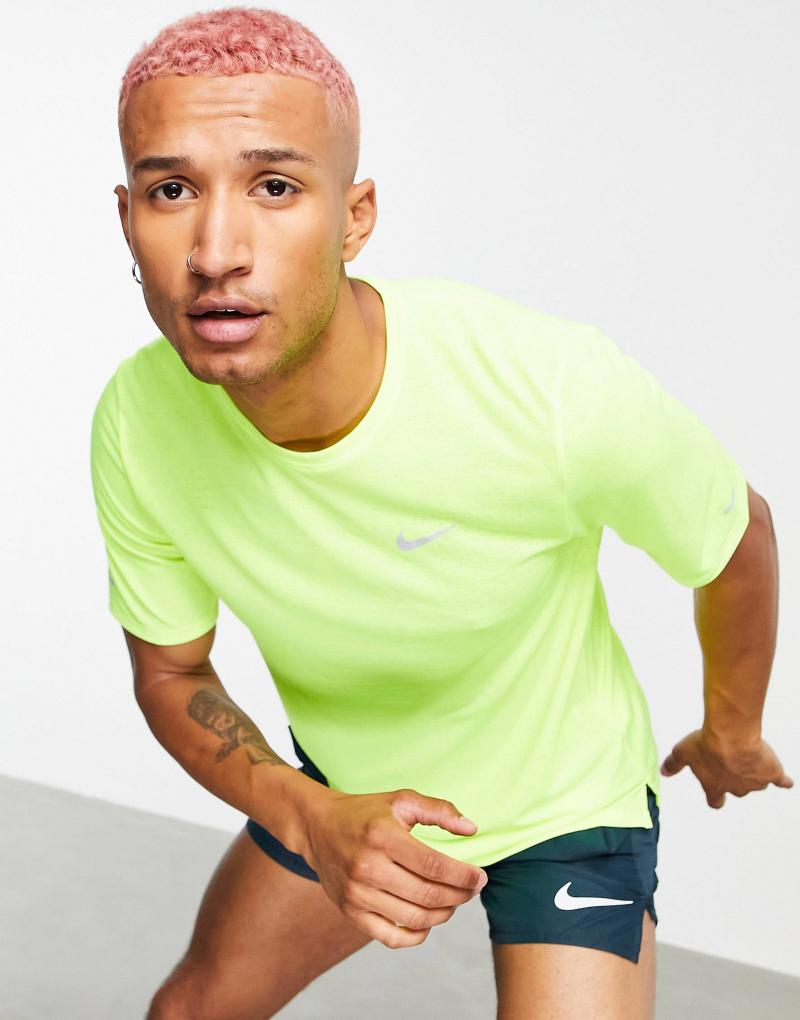 Is the Nike Miler Tee the Best Running Shirt: 15 Reasons Runners Love This Versatile Tee