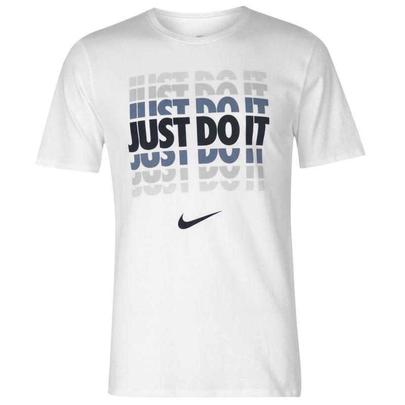 Is the Nike Sportswear Club Tee the Most Versatile Tee for Men This Year