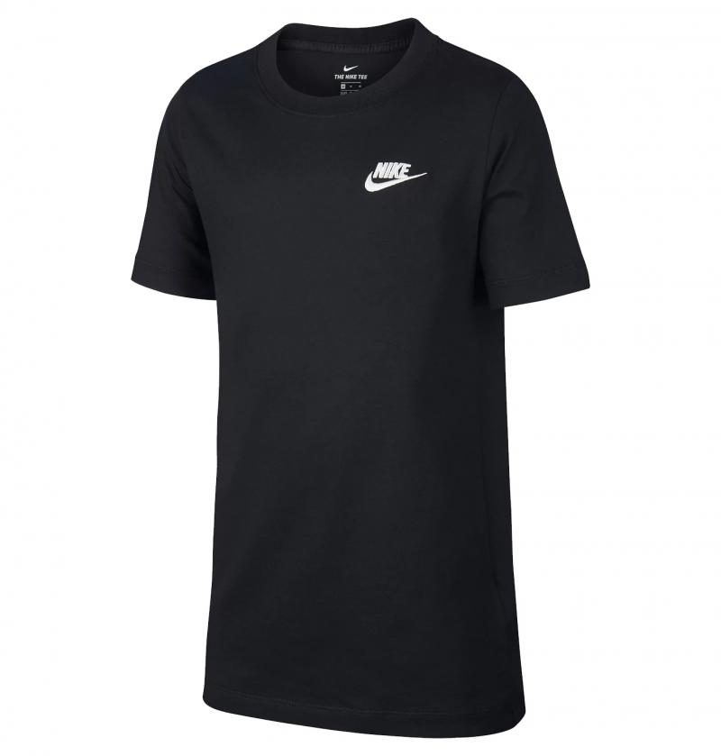 Is the Nike Sportswear Club Tee the Most Versatile Tee for Men This Year