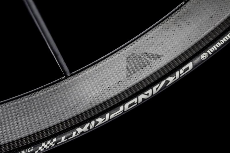 Is This Carbon Fiber Lacrosse Shaft Worth The Investment: The Ultimate Review of The Warrior Evo Line Reveals All