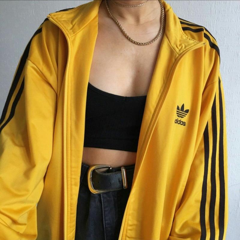 Is This The Best Yellow Nike Outfit. : Why You Need This Black & Yellow Nike Tee