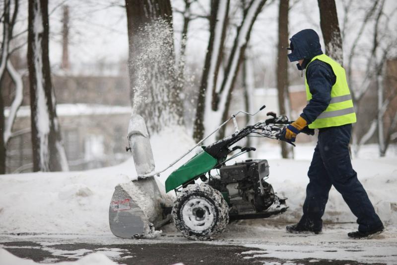 Is Your Sidewalk an Icy Mess This Winter. Master Sidewalk Snow Removal With These 15 Tips