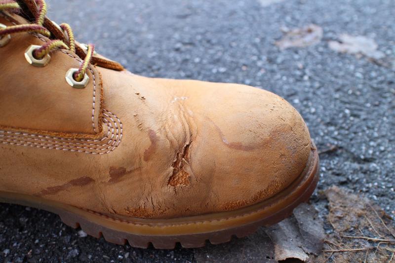 Keep Your Boots Looking Fresh Daily: The 15 Best Suede and Nubuck Brush Tips