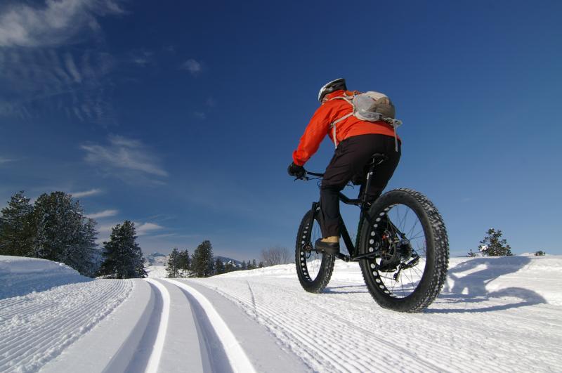 Keep Your Legs Warm While Cycling in Cold Weather This Year: Discover the Best Biking Pants for Winter