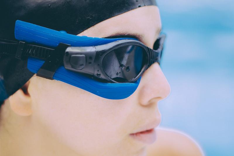 Kick Up Your Swim Style This Season: How to Choose the Perfect Pair of Goggles