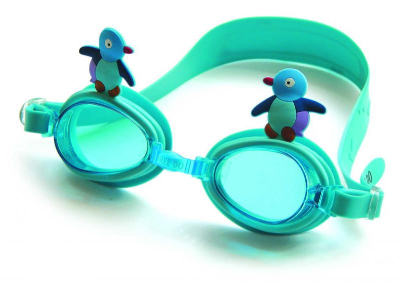 Kick Up Your Swim Style This Season: How to Choose the Perfect Pair of Goggles