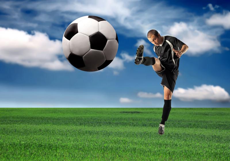 Kickstart Your Soccer Skills This Season: Discover the Best Soccer Balls With Pumps to Bring Your A-Game